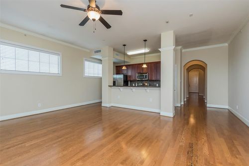 c4-6551 Westcott St, Houston, TX, 77007-2176 | Card Image