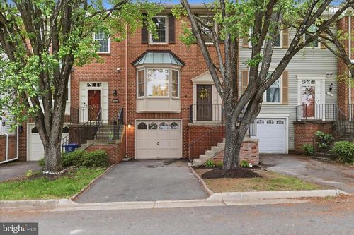 339 Davis Ave Sw, LEESBURG, VA, 20175-3430 | Card Image