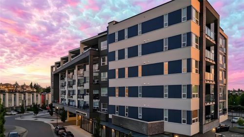 301-947 Whirlaway Cres, Langford, BC, V9B6Z9 | Card Image