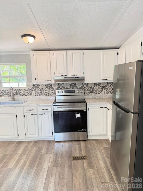 110 Tulip Tree Ct, Statesville, NC, 28677-1137 | Card Image