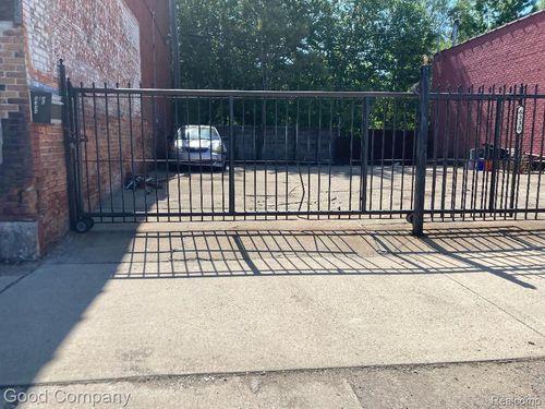 6338 Gratiot Ave, Detroit, MI, 48207-1807 | Card Image
