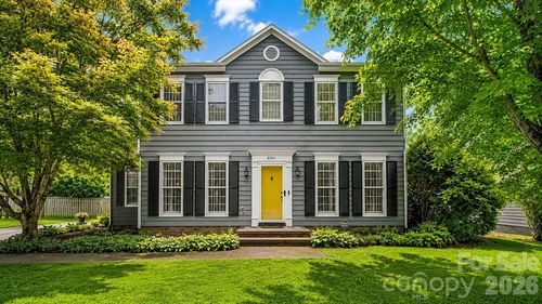 6901 Daerwood Pl, Charlotte, NC, 28215-8039 | Card Image