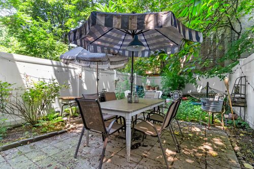 1-547 Gates Ave, Brooklyn, NY, 11216-5661 | Card Image