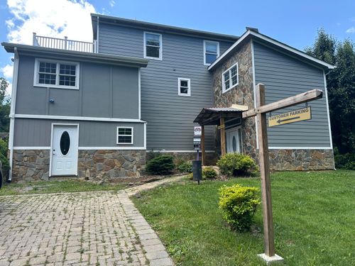 440 Aurora Ln, Christiansburg, VA, 24073-7910 | Card Image