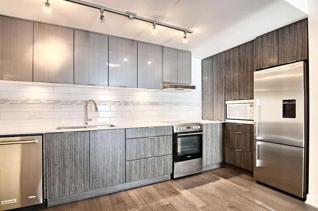 1108 - 930 6 Avenue Sw, Home with 2 bedrooms, 2 bathrooms and 1 parking in Calgary AB | Image 3