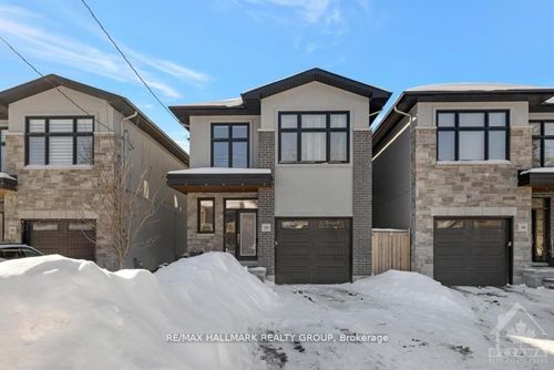 250 Richardson Ave, Ottawa, ON, K2B5G6 | Card Image