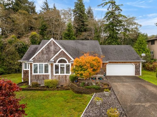 1295 Jeffrey Dr, Seaside, OR, 97138-7767 | Card Image