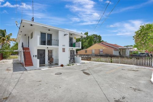 1927 Nw 20th Ave, Miami, FL, 33125-1432 | Card Image