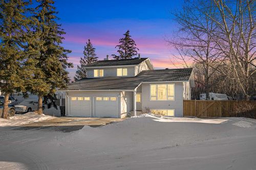 5208 48 St, Kitscoty, AB, T0B | Card Image