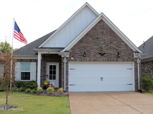 267 Flower Garden Dr, Southaven, MS, 38671-1050 | Card Image