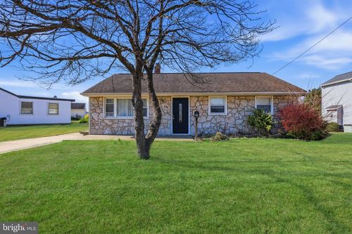 444 Colonial Rd, BELLMAWR, NJ, 08031-1942 | Card Image