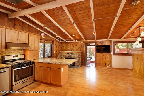 311 Midland Ave, Aspen, CO, 81611-2411 | Card Image