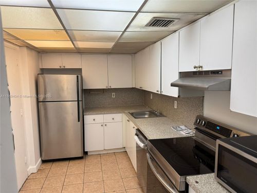 apt-106-1800 Sans Souci Blvd, North Miami, FL, 33181-3031 | Card Image