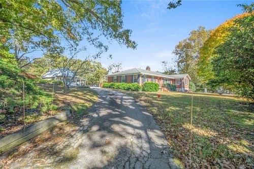 3749 Centerville Rosebud Rd, Snellville, GA, 30039-6460 | Card Image