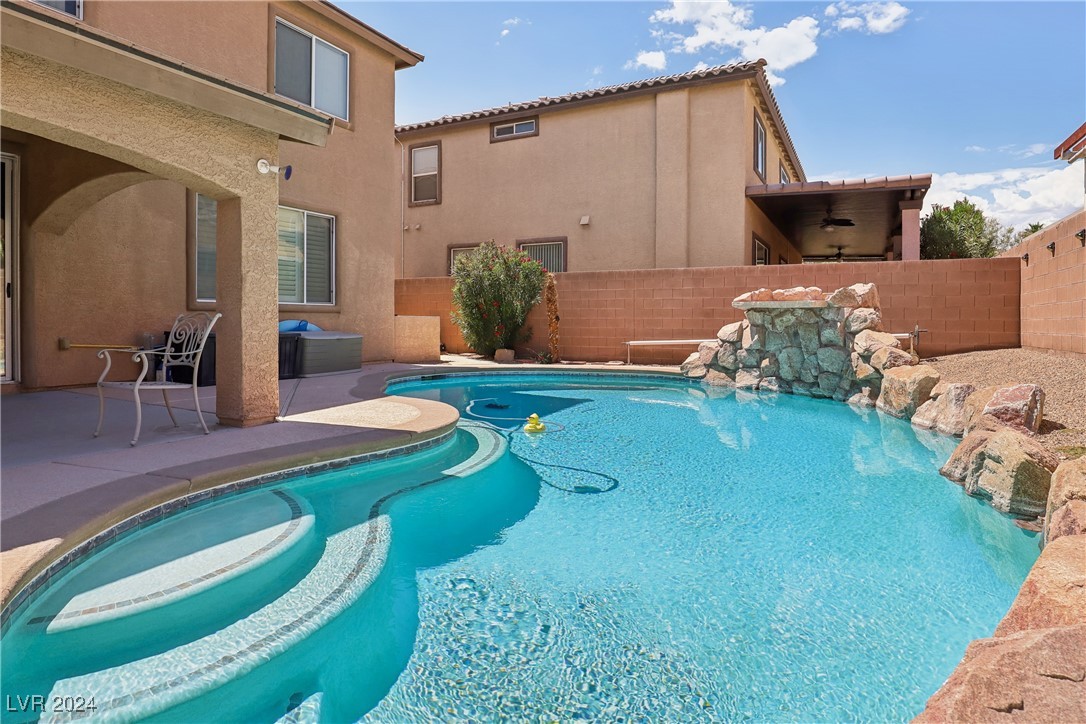 Red Carrousel Ct, North Las Vegas, NV 89031