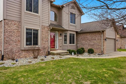 23856 Keyway Dr, Macomb, MI, 48042-5393 | Card Image