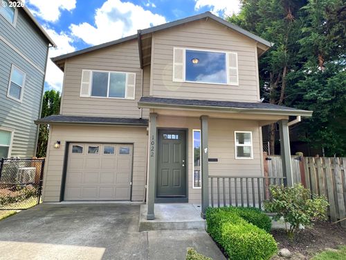 1022 Sw 2nd Way, Troutdale, OR, 97060-1396 | Card Image