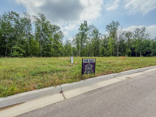 1734 Blaketon Dr, Walker, MI, 49534-1702 | Card Image