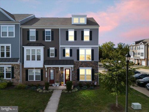 6300 Berkley Bridge Pl, HAYMARKET, VA, 20169-3330 | Card Image