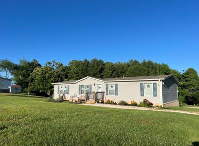 4270 Coulson Church Road, House other with 3 bedrooms, 2 bathrooms and null parking in Hillsville VA | Image 1