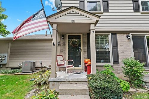 2-80 Pine Tree Ridge Pine Tree Ridge Drive, Waterford Charter Township, MI, 48327 | Card Image