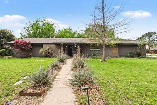 4241 Whitfield Ave, Fort Worth, TX, 76109-5312 | Card Image