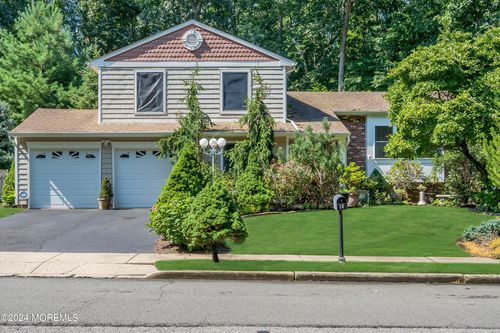 10 Glen Arden Drive, Howell, NJ, 07731 | Card Image