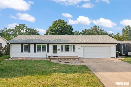 1705 W Cloverdale Rd, Chillicothe, IL, 61523-1929 | Card Image