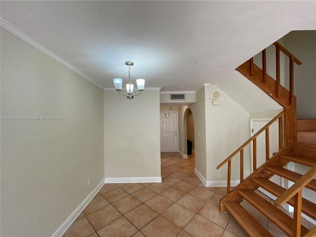 APT-1024 - 8650 Sw 67 Th Ave, Condo with 2 bedrooms, 3 bathrooms and null parking in Pinecrest FL | Image 11