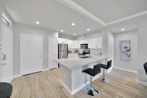 1022-20100 N 78th Pl, Scottsdale, AZ, 85255-3800 | Card Image