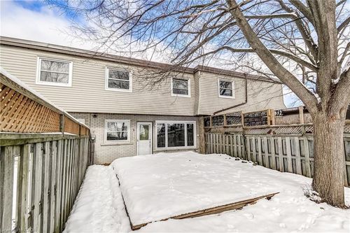 2-80 Brooklyne Rd, Cambridge, ON, N1R1C8 | Card Image