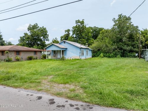 1018 W 6th St, Crowley, LA, 70526-4106 | Card Image