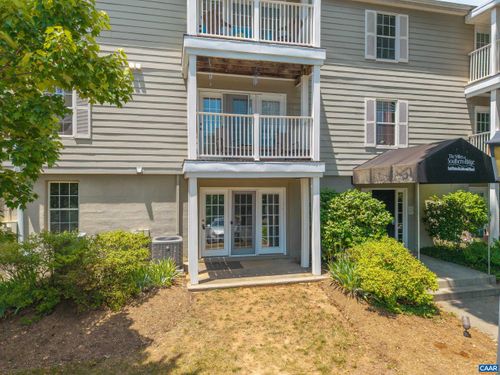 b-1313 Villa Way, CHARLOTTESVILLE, VA, 22903-6583 | Card Image