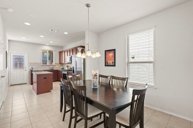 612 Reinhardt Blvd, House other with 3 bedrooms, 2 bathrooms and 2 parking in Georgetown TX | Image 10