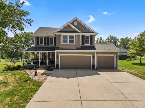 1801 Rainbow Dr, Excelsior Springs, MO, 64024-3023 | Card Image