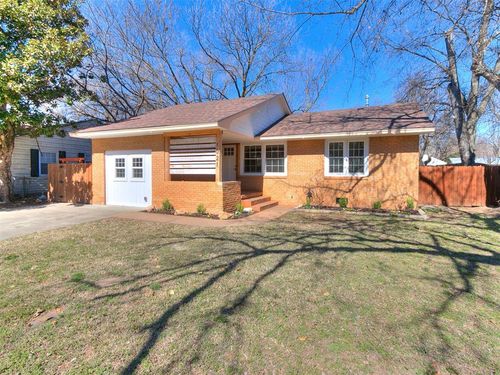 1021 W Apache St, Norman, OK, 73069-5406 | Card Image