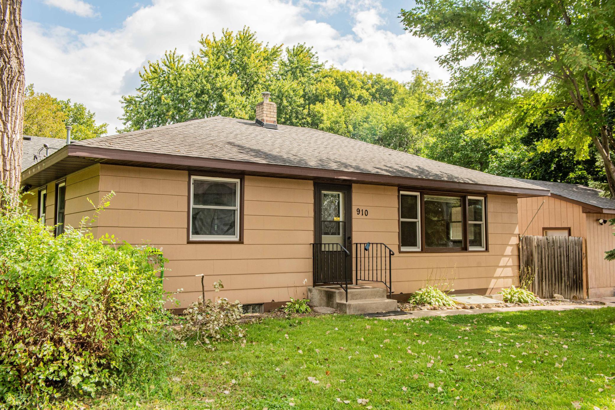12th St, Newport, MN 55055
