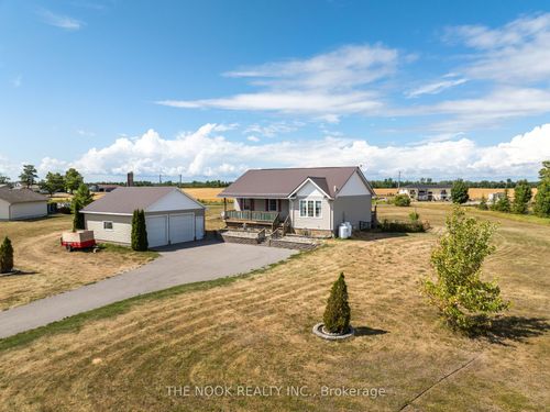 792 Danforth Rd, Hillier, ON, K0K2J0 | Card Image