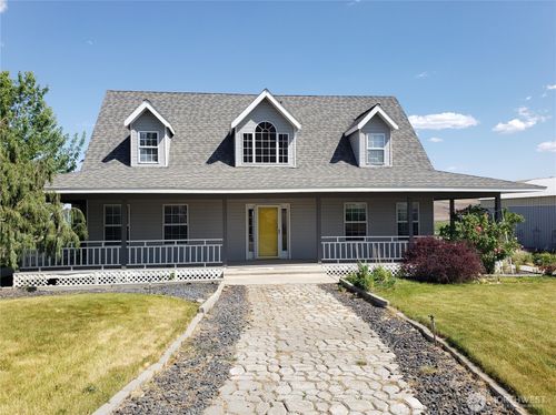 44907 W Knox Rd, Benton City, WA, 99320-7657 | Card Image