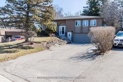 49 Hilltop Crt, Bolton, ON, L7E2P8 | Card Image