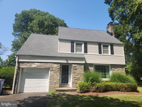 61 N Homestead Dr, YARDLEY, PA, 19067-3242 | Card Image