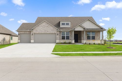 301 Briarwood Dr, Nevada, TX, 75173-0143 | Card Image