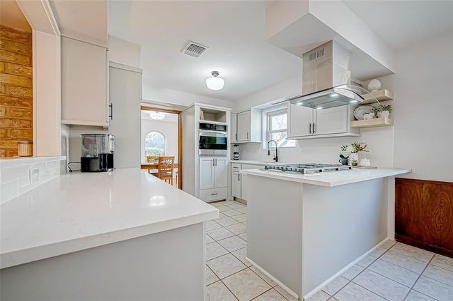 12622 Pine Bough Ln, House other with 4 bedrooms, 2 bathrooms and 2 parking in Cypress TX | Image 17