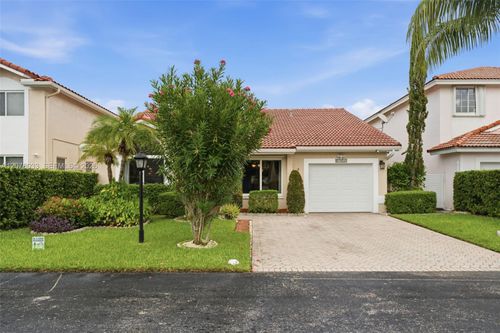 10887 Sw 152nd Pl, Miami, FL, 33196-3573 | Card Image