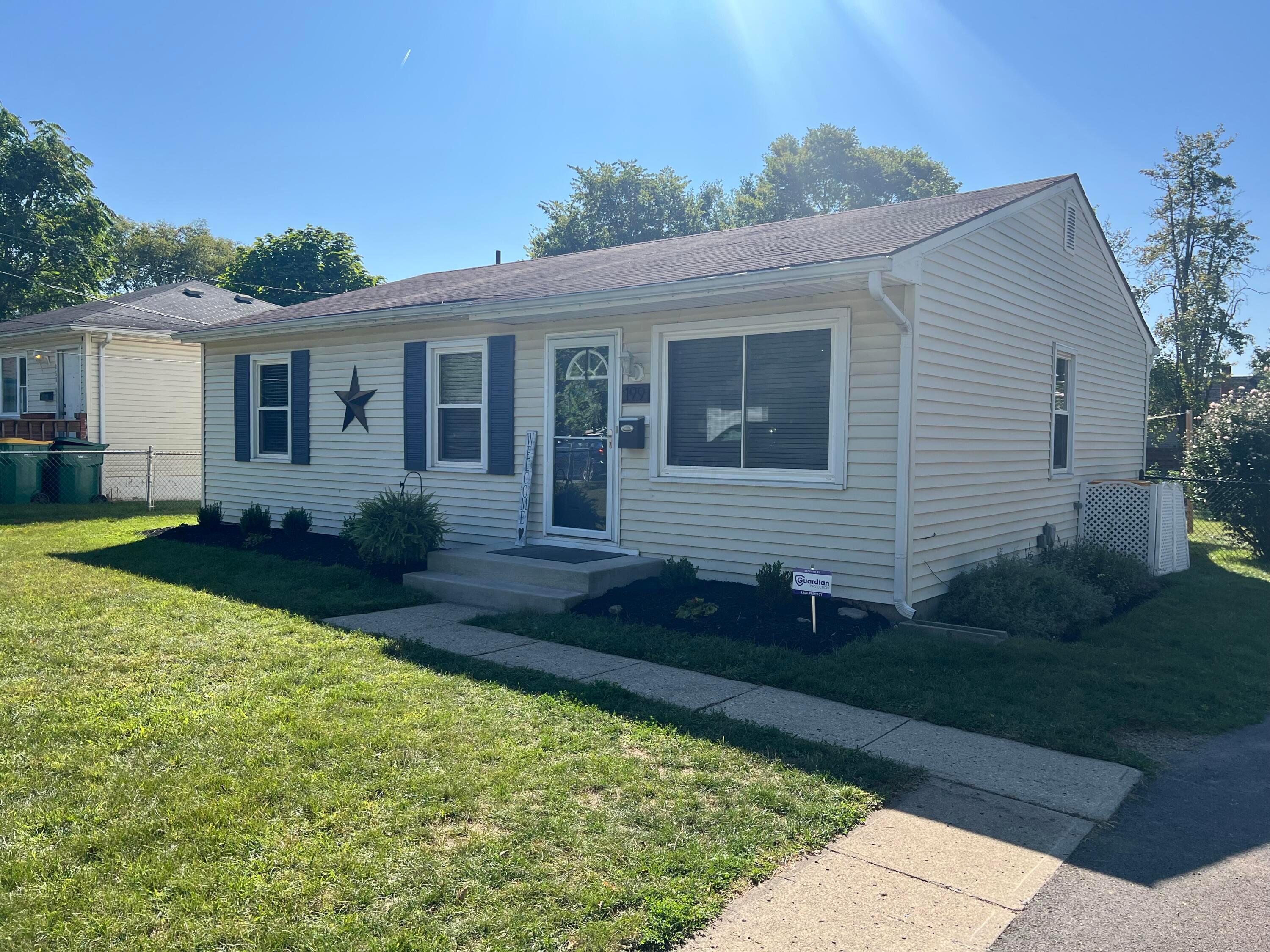 Smith St, West Jefferson, OH 43162