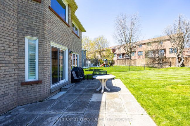 249 Mossbrook Sq, House other with 4 bedrooms, 4 bathrooms and 2 parking in Pickering ON | Image 34