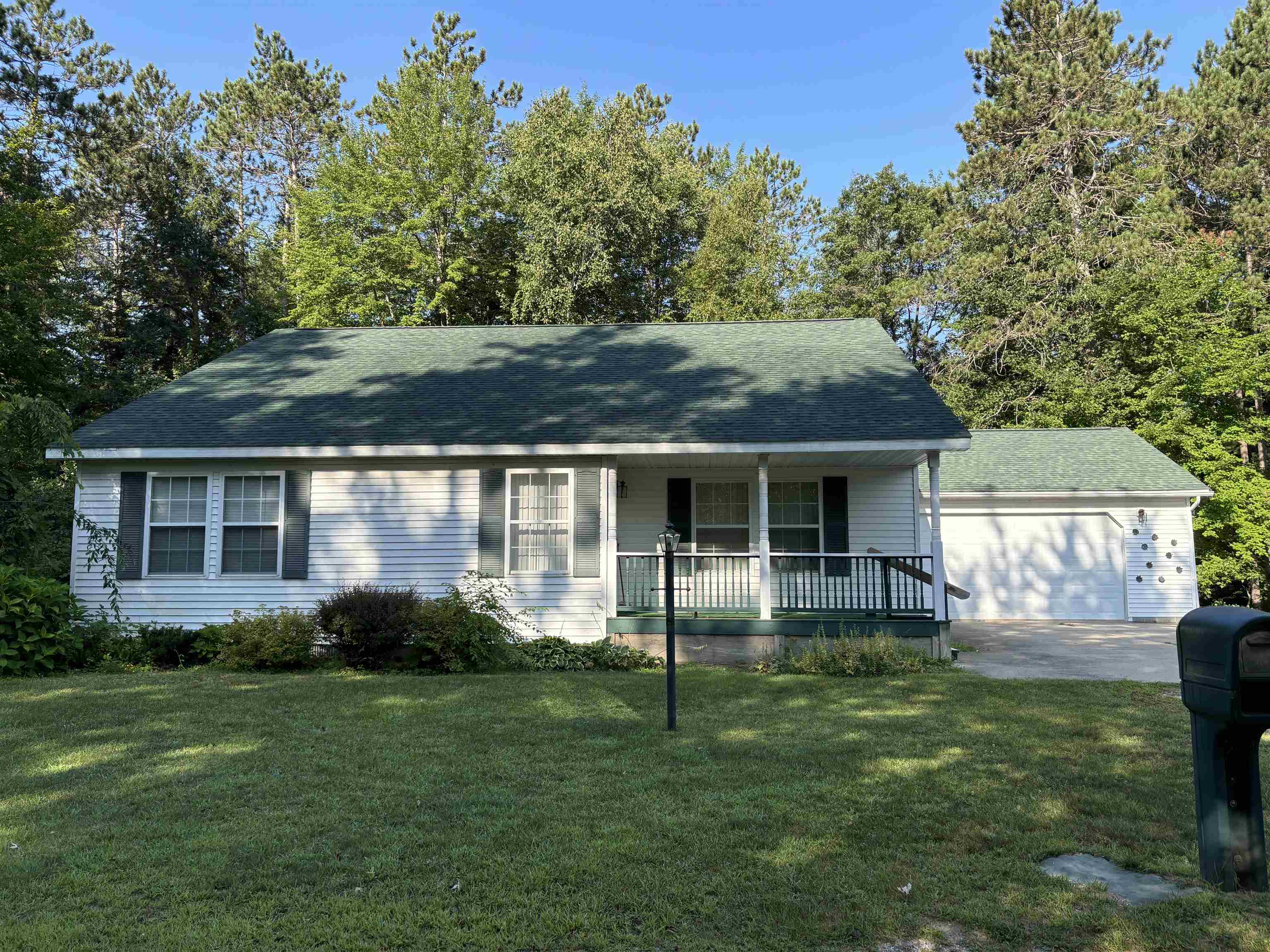 Lilac Ln, Farwell, MI 48622