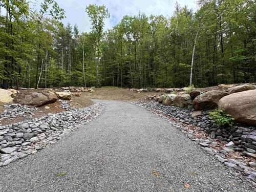 2-21-2 Leach Hill Rd, Goffstown, NH, 03045-1631 | Card Image