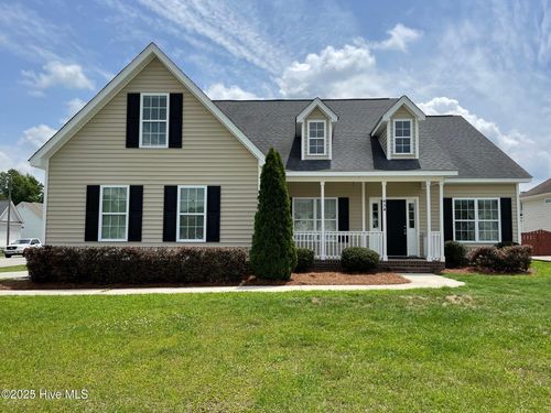 454 Branchwood Dr, Winterville, NC, 28590-8640 | Card Image