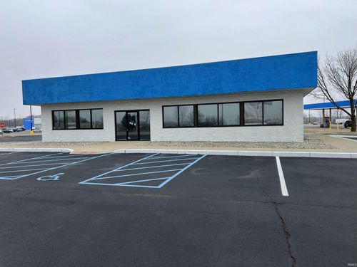 2505 E North St, Kendallville, IN, 46755-3231 | Card Image